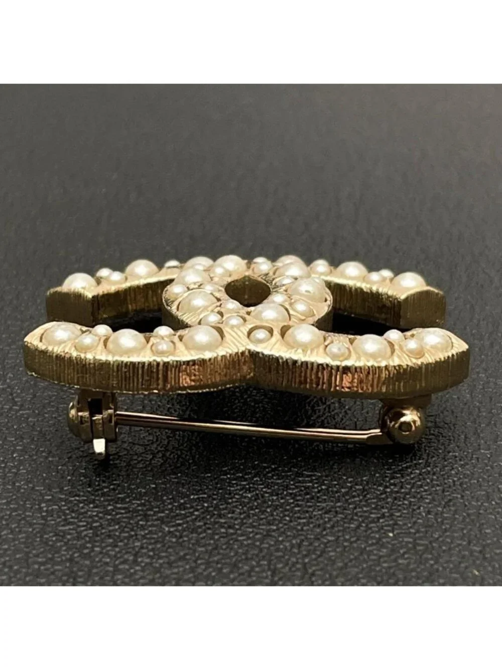 Chanel CC Logo Faux Pearl Gold Icon Brooch